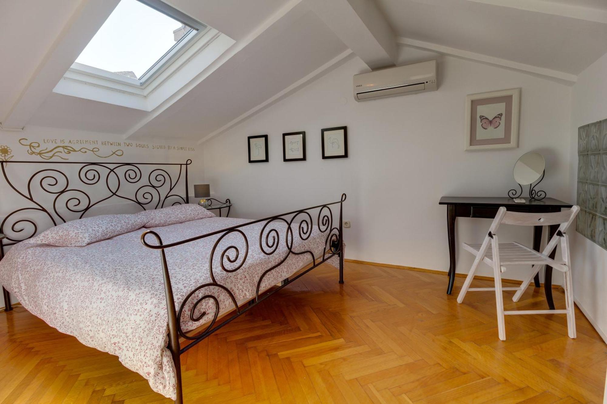 Mandarina Apartment *