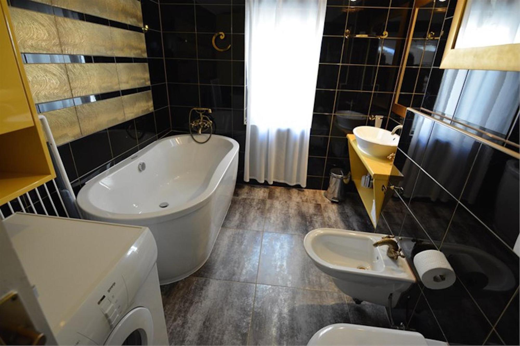 Mandarina Apartment *